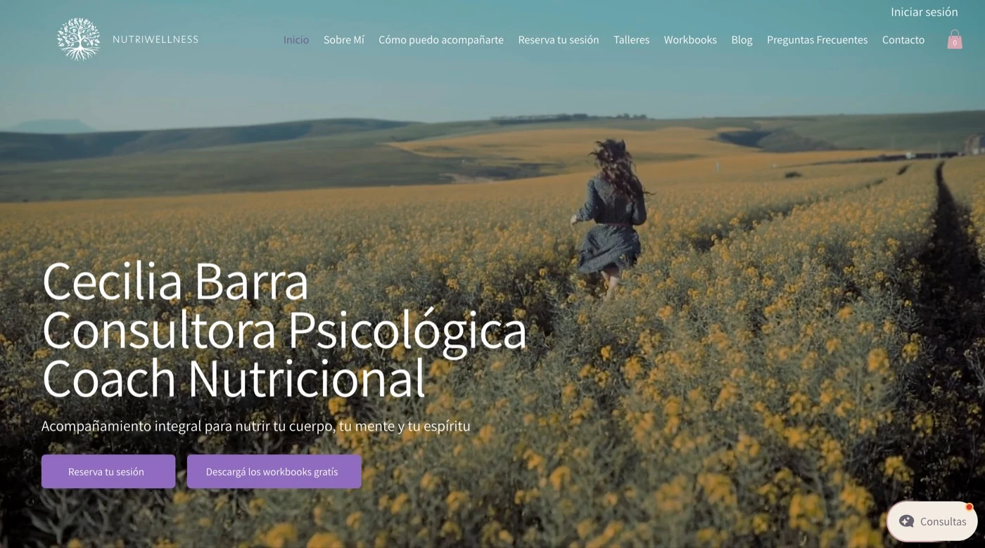Inicio de Nutriwellness con el nombre Cecilia Barra sobre una fotografía de un campo de flores